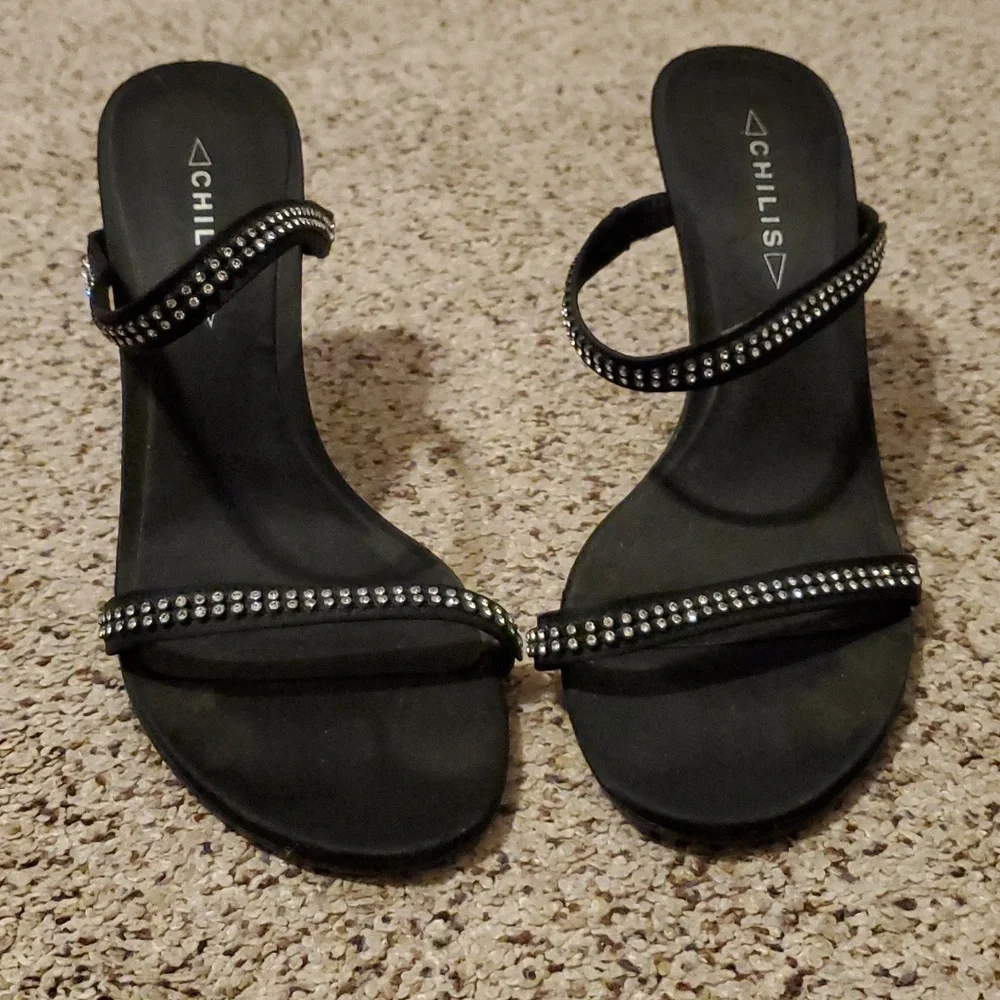 Chills bling black